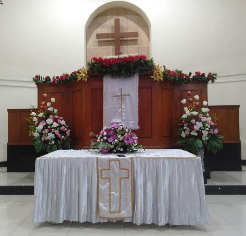 Foto Gereja Yusi Widiastuti